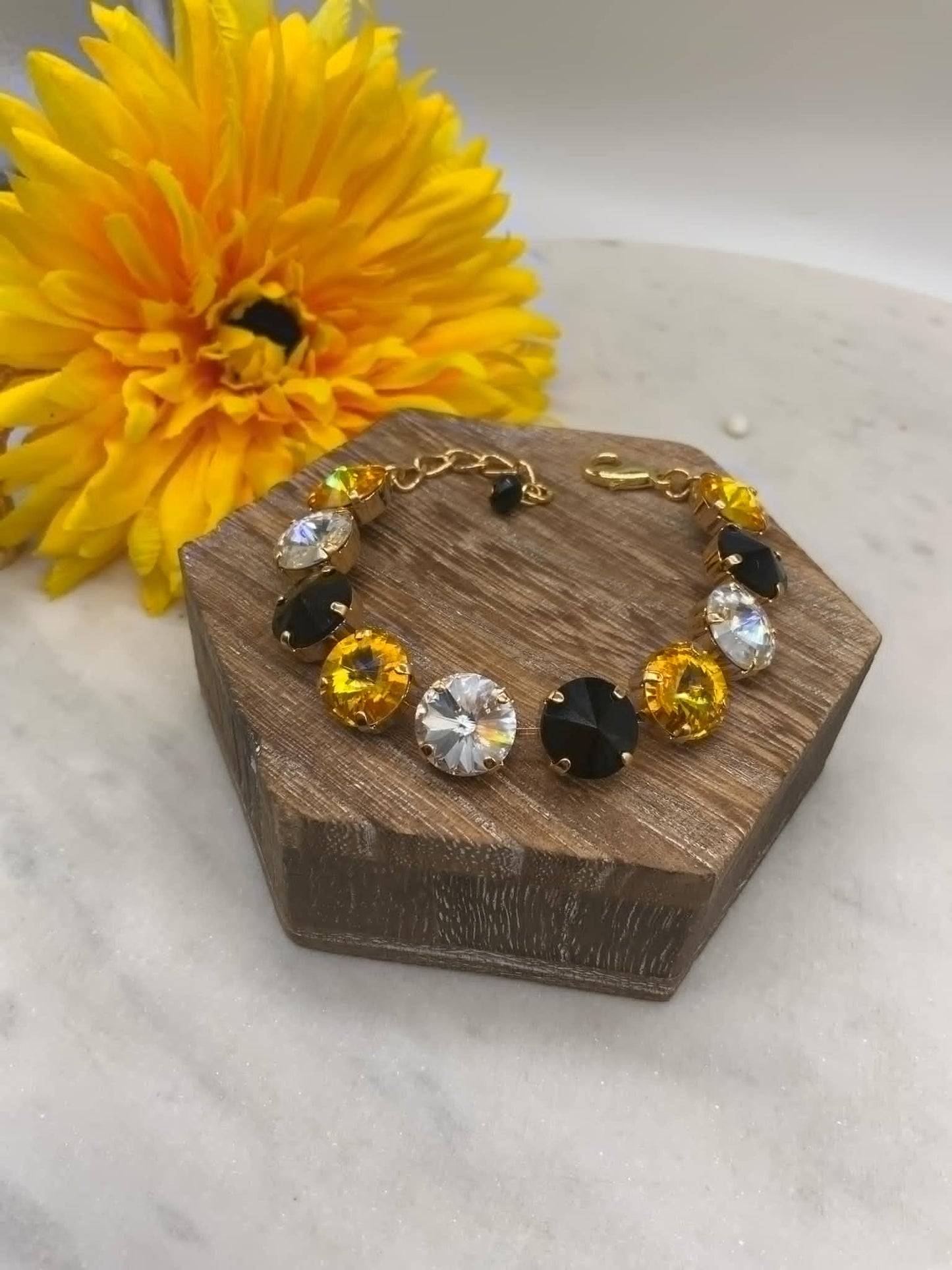 12mm Black & Gold Full Necklace in Gold Metals and Matching pieces