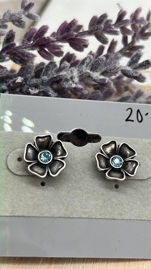Flower Stud Earrings- Blue