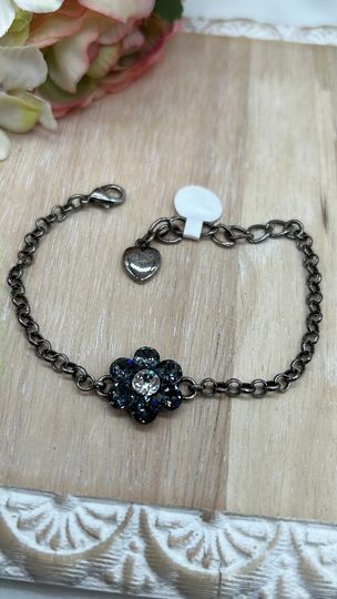 Single Flower Bracelet