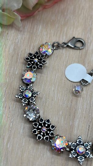 Snowflake Bracelet with CrystalAB and Crystal