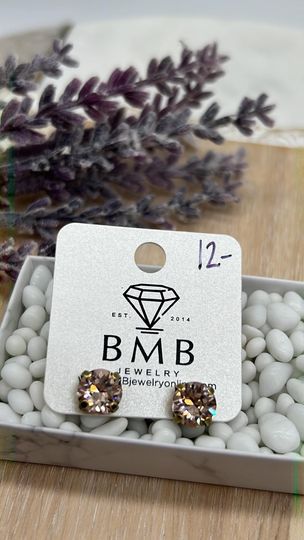 8mm Stud earrings- Antique Brass - Silk