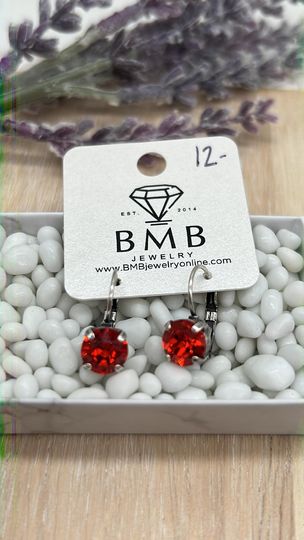 8mm dangle earrings- Hyacinth