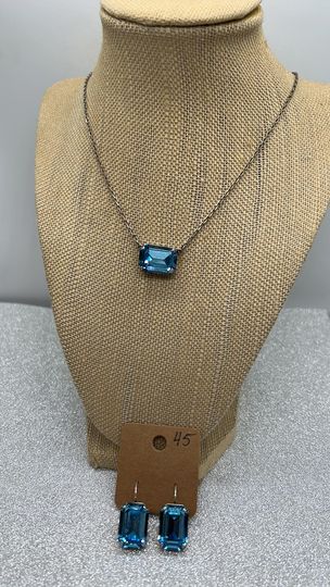 Octagon Aquamarine Necklace