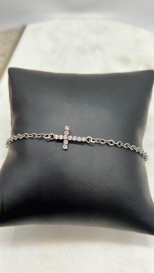 Dainty cross bracelet -  Crystal