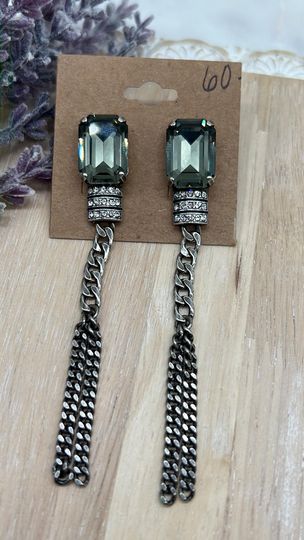 Showstopper Stud Earrings