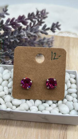 8mm Stud earrings- Antique Silver  - Fuchsia pink